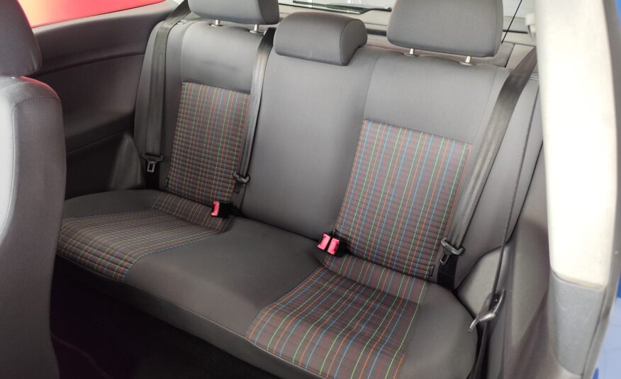 VOLKSWAGEN Polo 1.4
