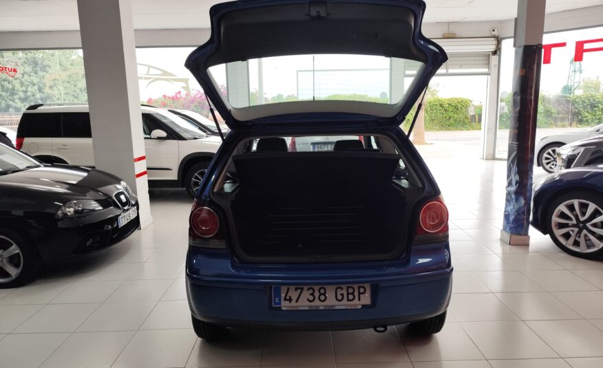 VOLKSWAGEN Polo 1.4