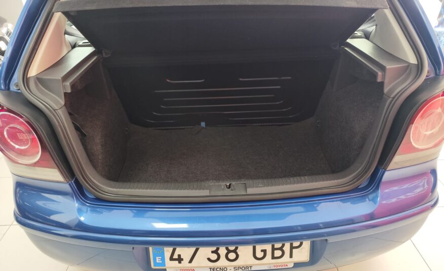 VOLKSWAGEN Polo 1.4