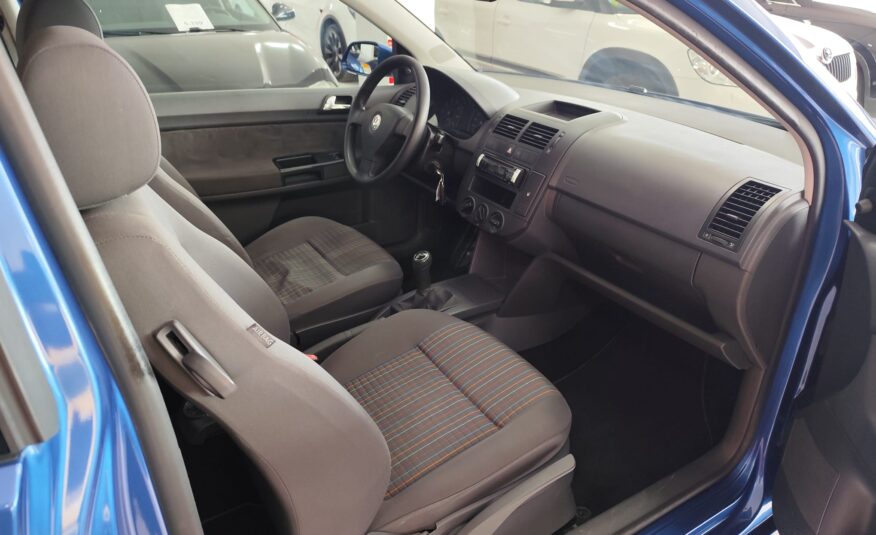 VOLKSWAGEN Polo 1.4