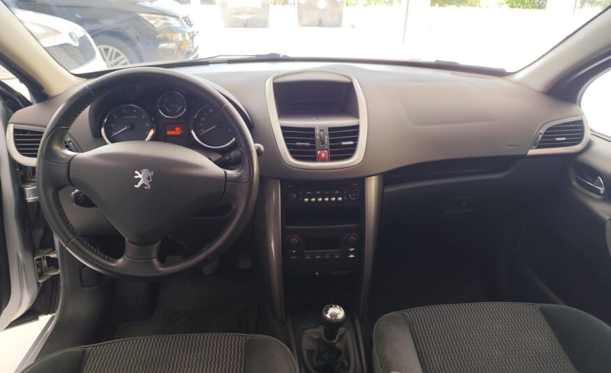 PEUGEOT 207 1.6 XT PACK