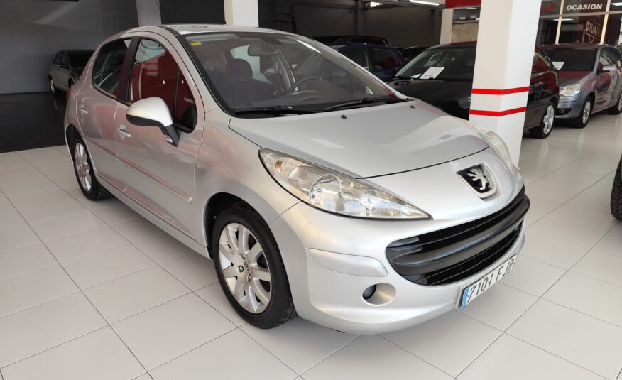 PEUGEOT 207 1.6 XT PACK