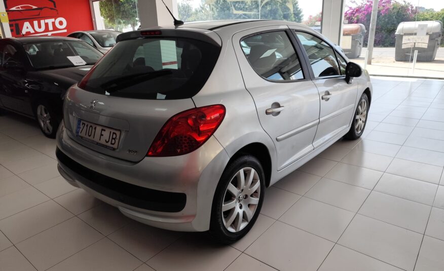PEUGEOT 207 1.6 XT PACK