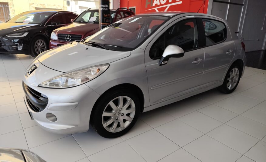 PEUGEOT 207 1.6 XT PACK