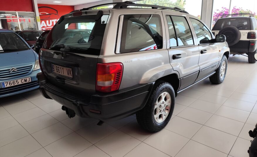 Jeep Gran Cherokee 4.0 LAREDO