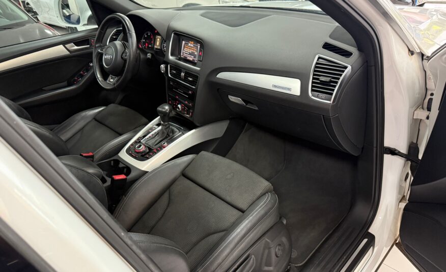 AUDI Q5 3.0 S LINE