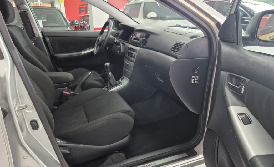 TOYOTA COROLLA 1.6 LUNA