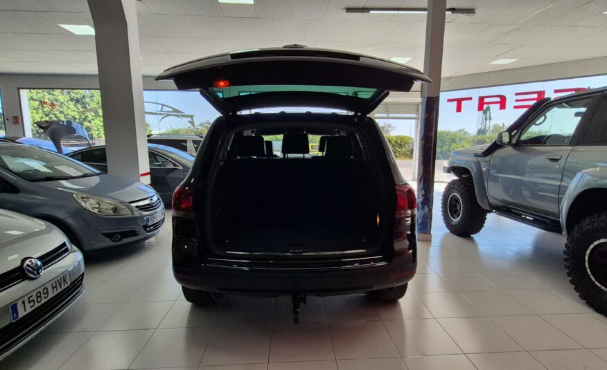 VOLKSWAGEN TOUREG 3.2 V6