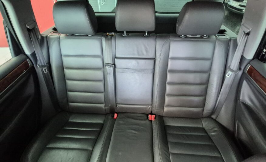 VOLKSWAGEN TOUREG 3.2 V6
