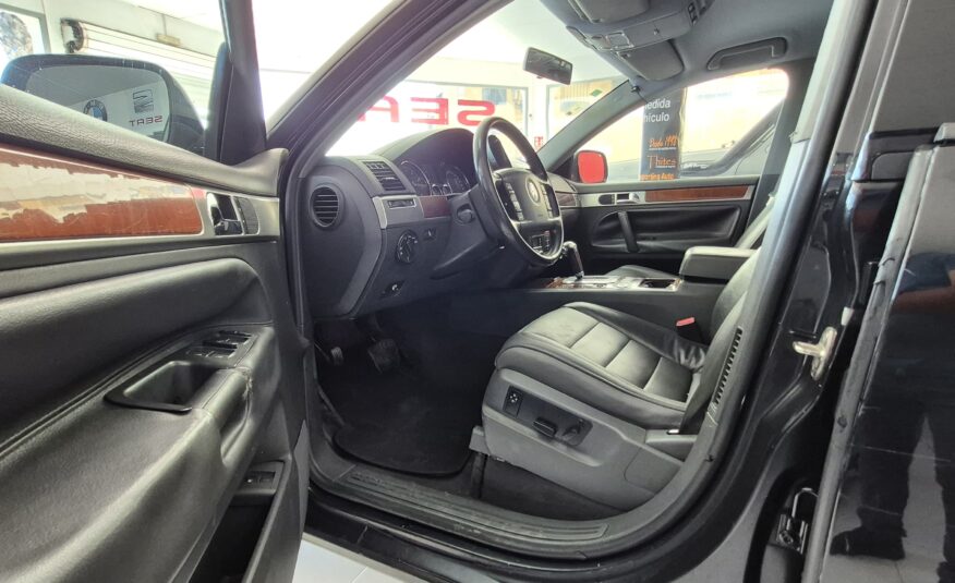 VOLKSWAGEN TOUREG 3.2 V6