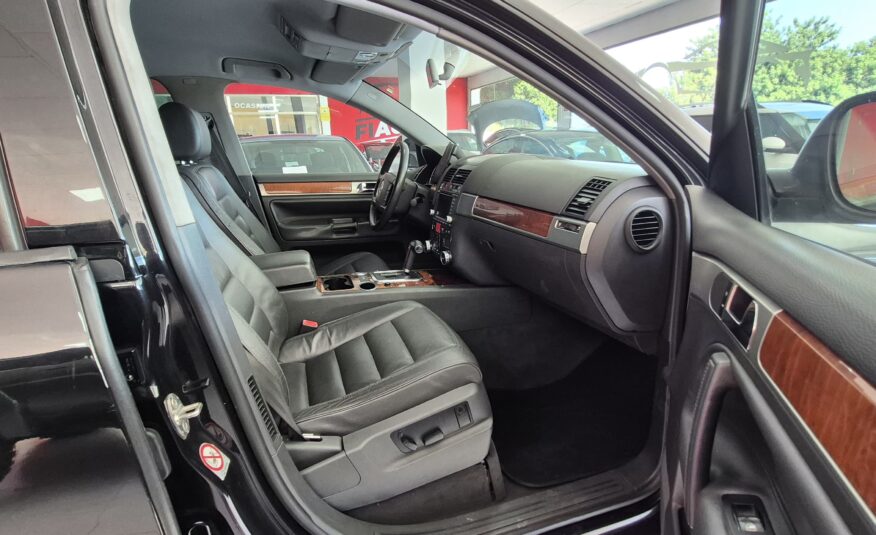 VOLKSWAGEN TOUREG 3.2 V6