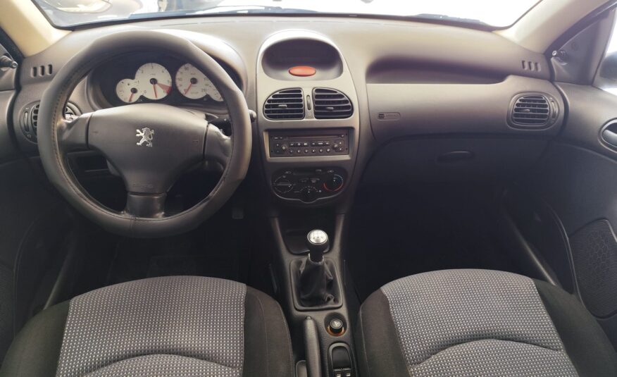 PEUGEOT 206 1.4 HDI