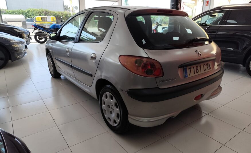 PEUGEOT 206 1.4 HDI