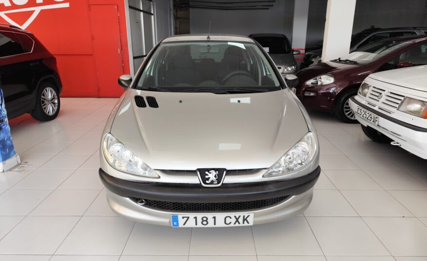 PEUGEOT 206 1.4 HDI