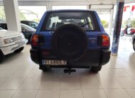 TOYOTA RAV4 2.0
