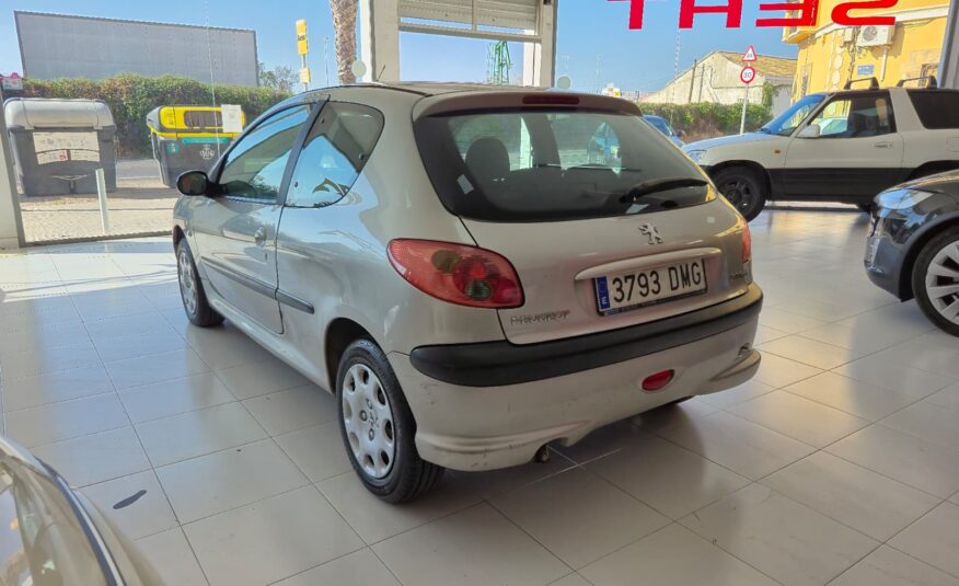 PEUGEOT 206 1.4