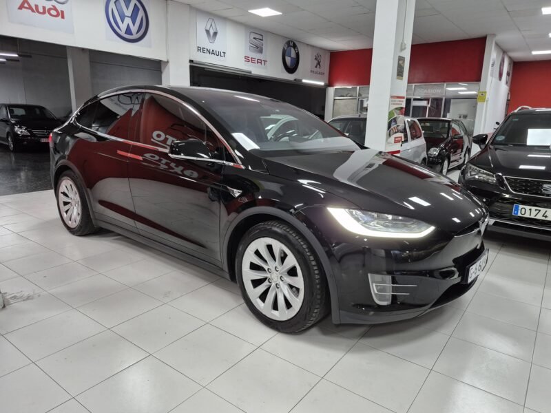 TESLA Model X 100D