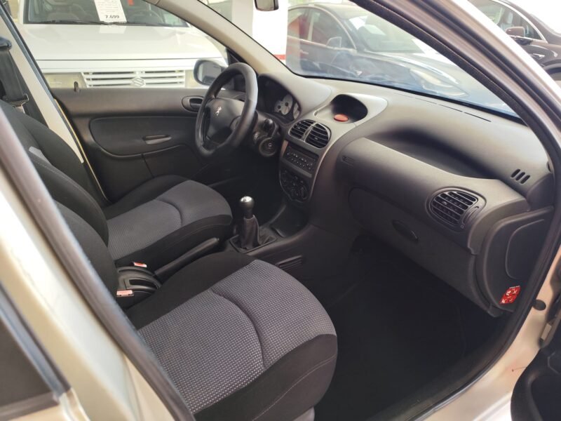 PEUGEOT 206 1.4 HDI