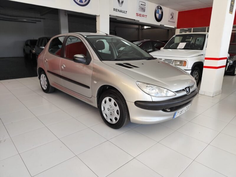 PEUGEOT 206 1.4 HDI