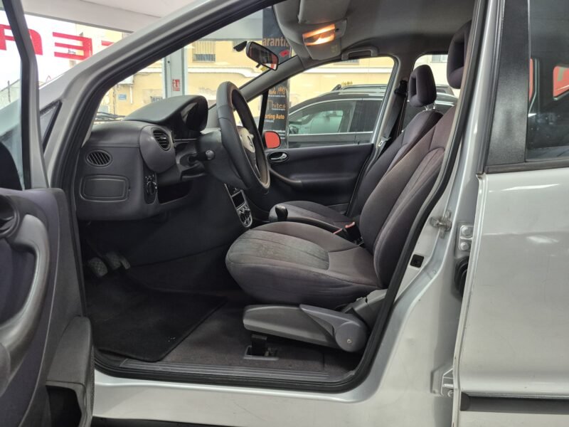 MERCEDES-BENZ Clase A 140