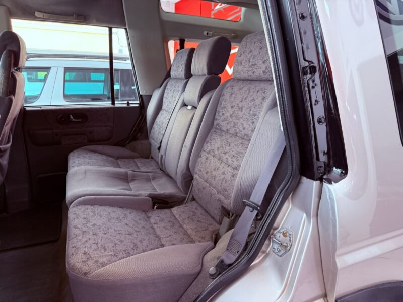 LAND-ROVER DISCOVERY 2.5 TD5 S