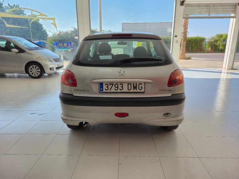 PEUGEOT 206 1.4