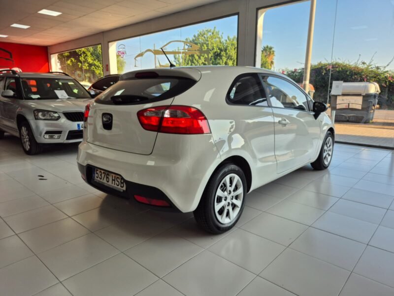 KIA RIO 1.2
