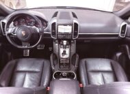 PORSCHE Cayenne 3.0