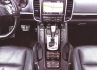 PORSCHE Cayenne 3.0