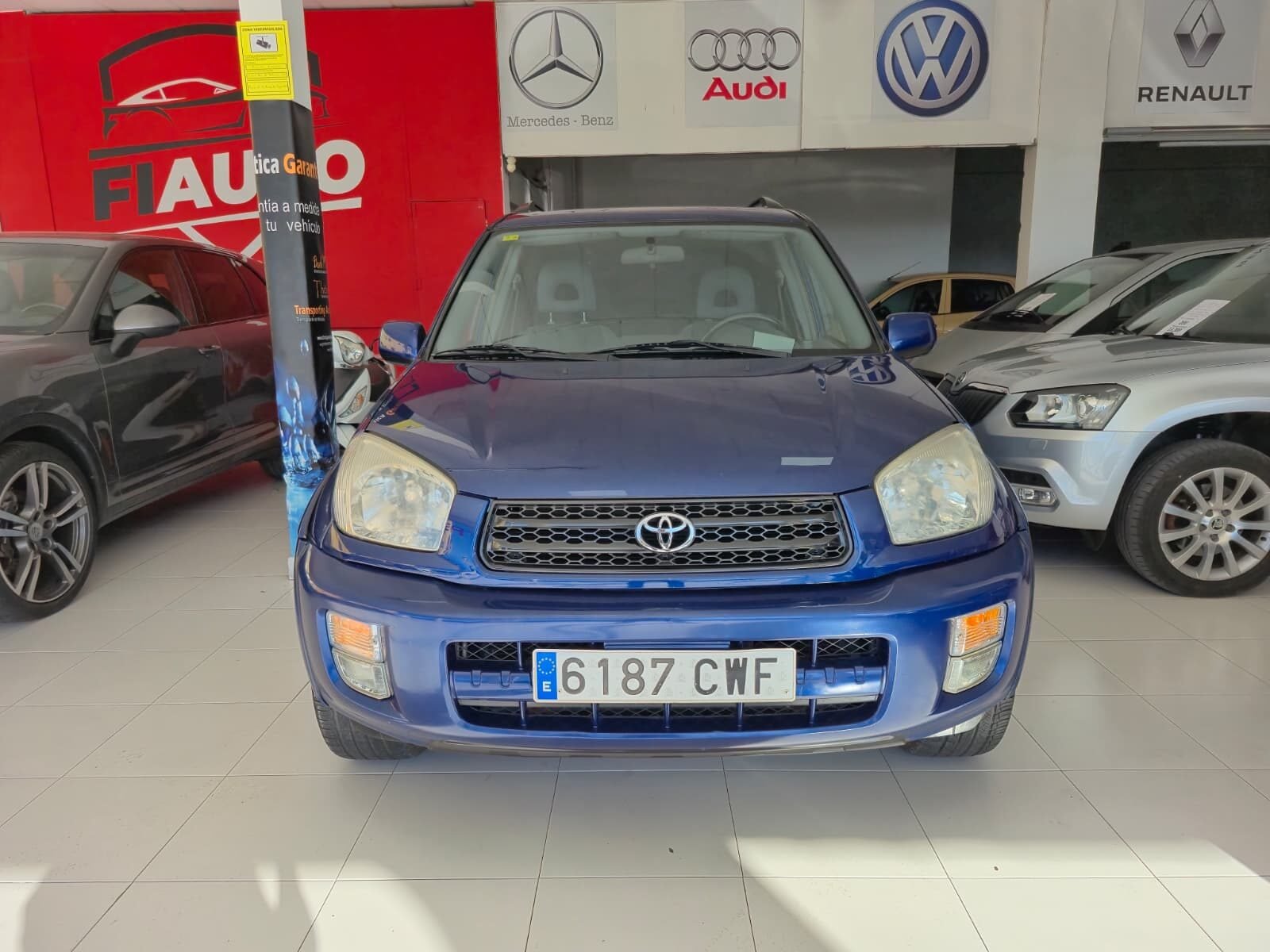TOYOTA 2.0 4X4 SOL