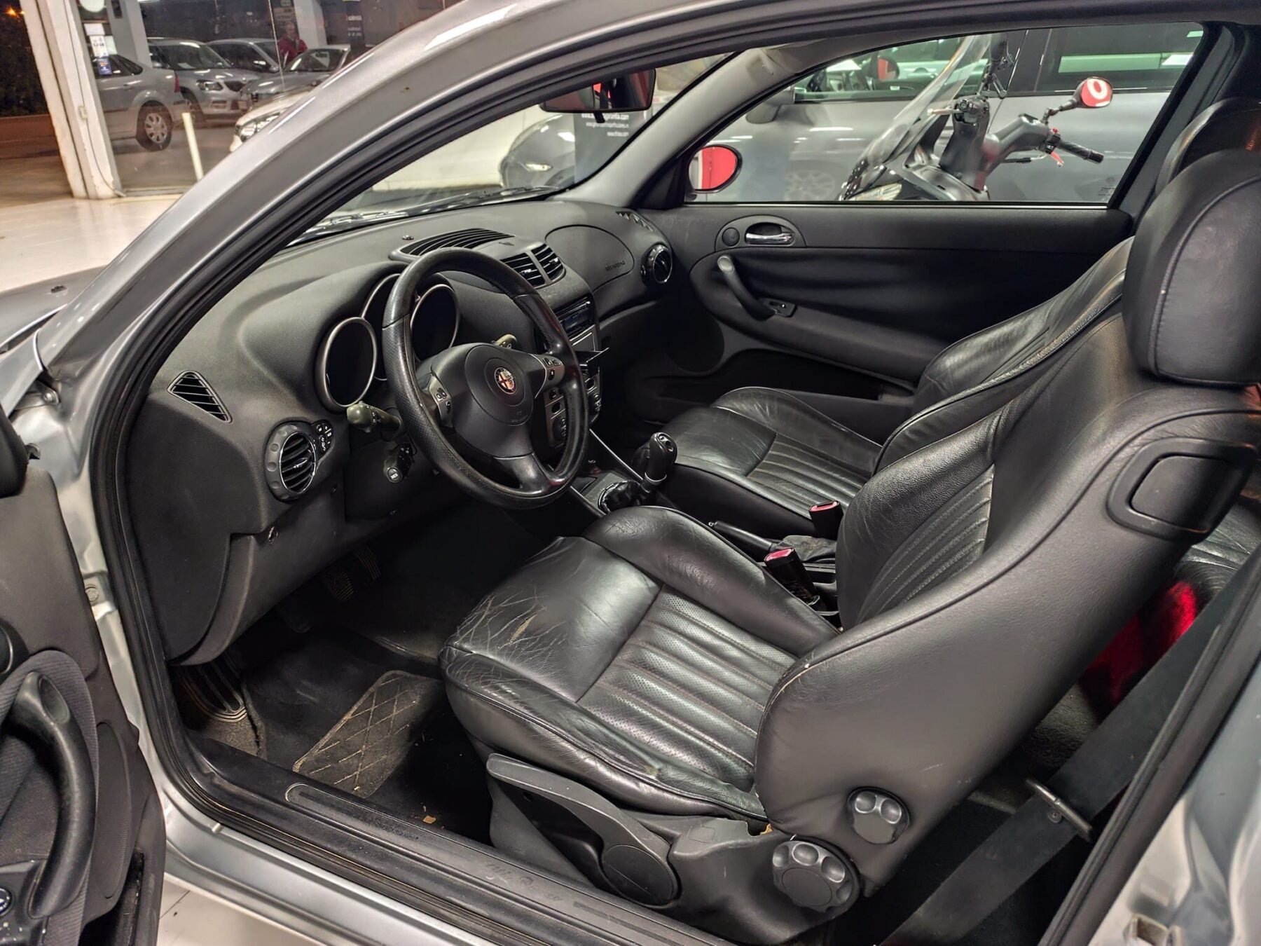 ALFA ROMEO 147 1.6 TS