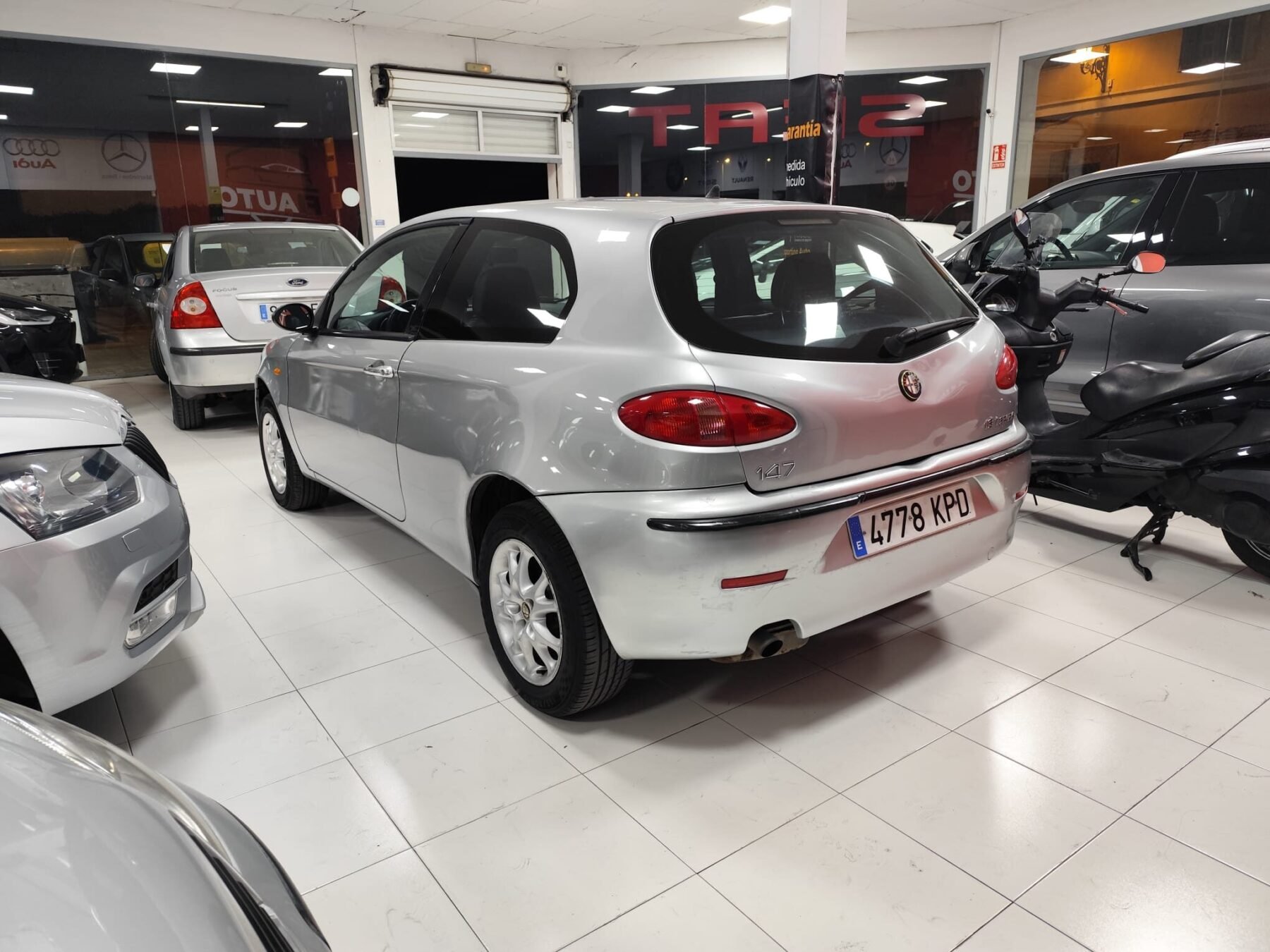 ALFA ROMEO 147 1.6 TS