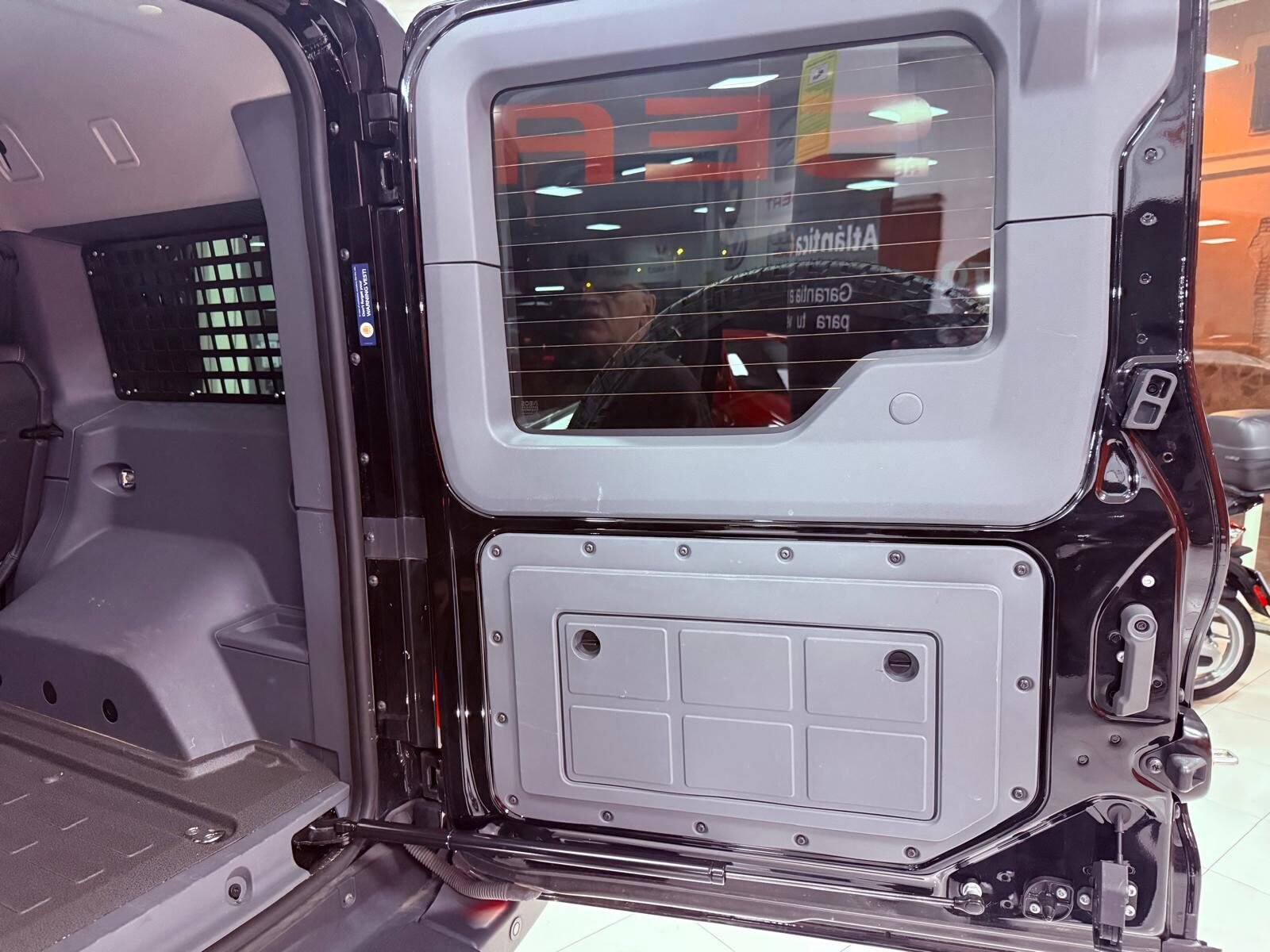 INEOS Grenadier 3.0 Fildmaster 