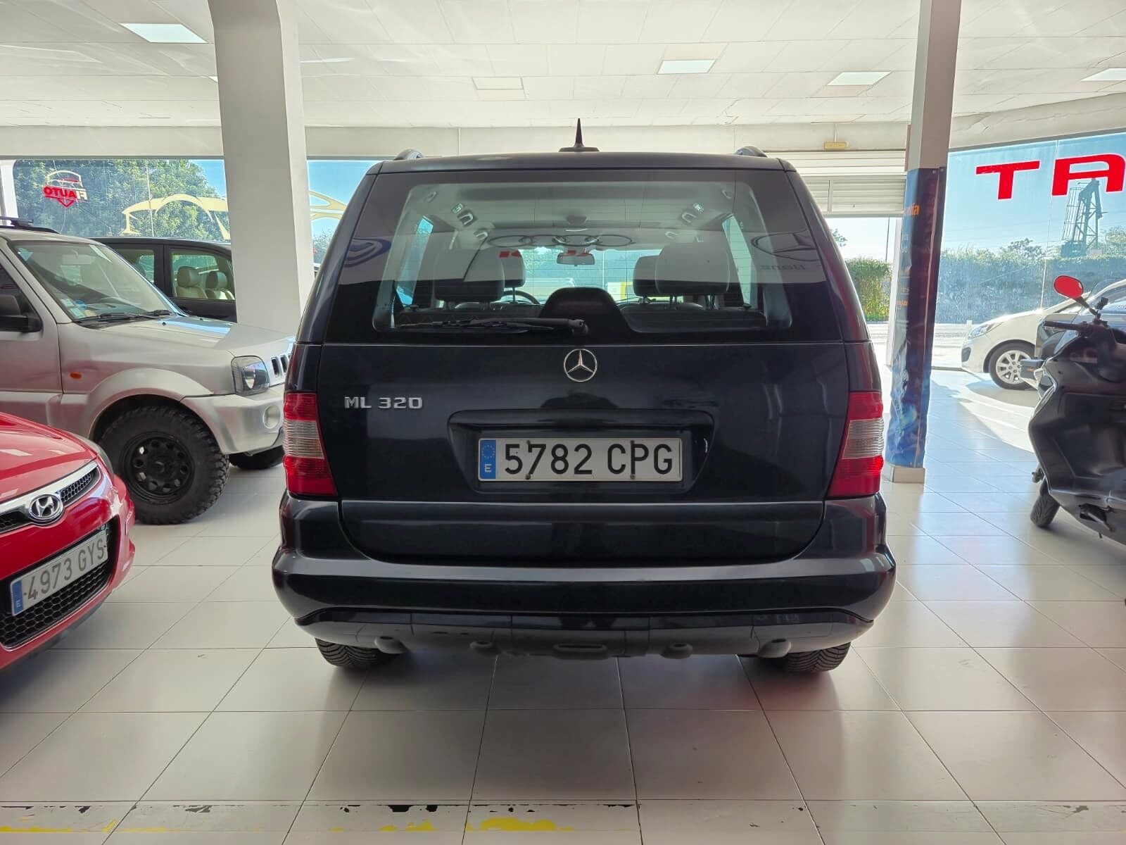 MERCEDES-BENZ ML 3.2 