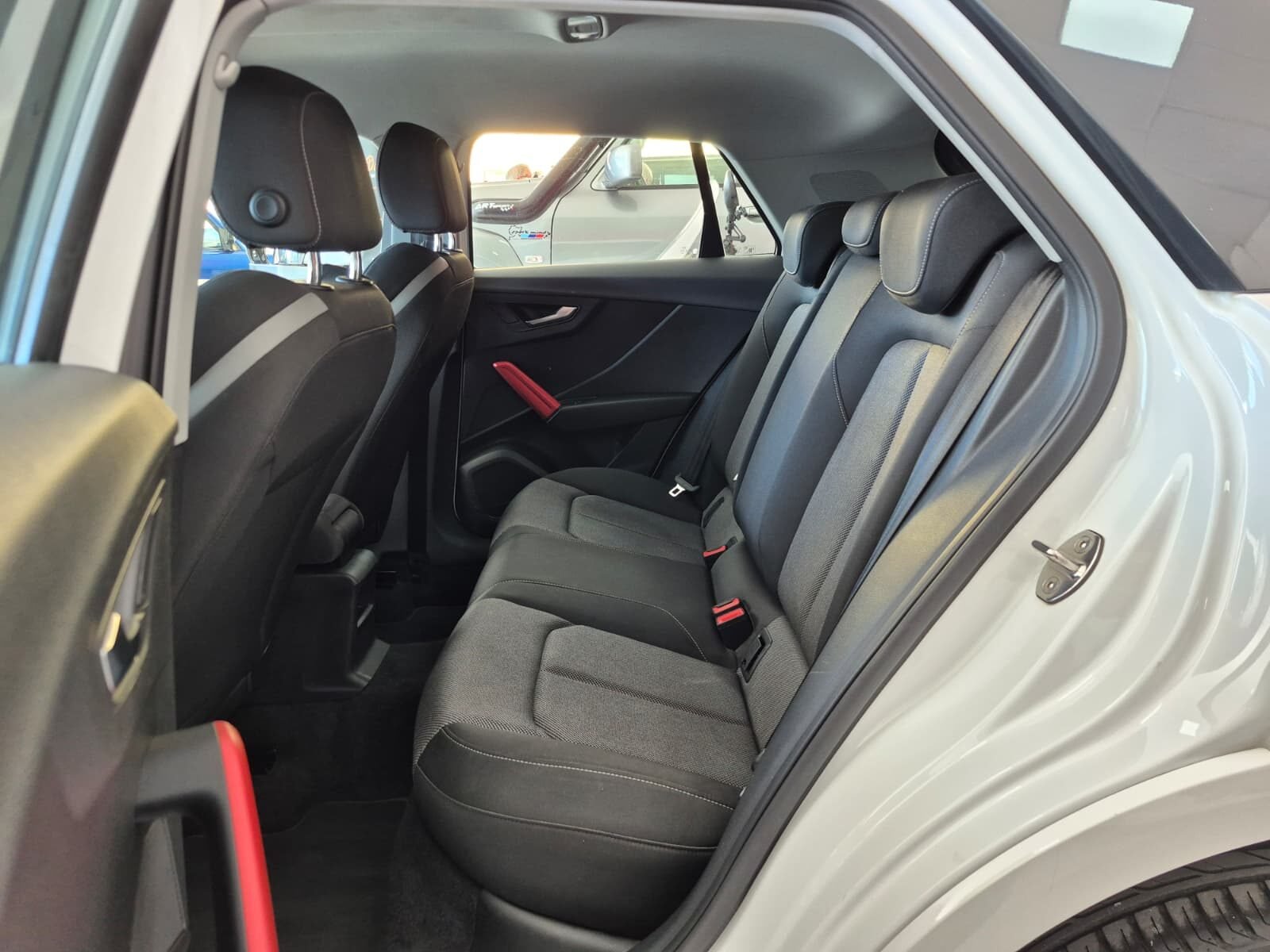 AUDI Q2 30 TDI 116 BLAK Line edition 