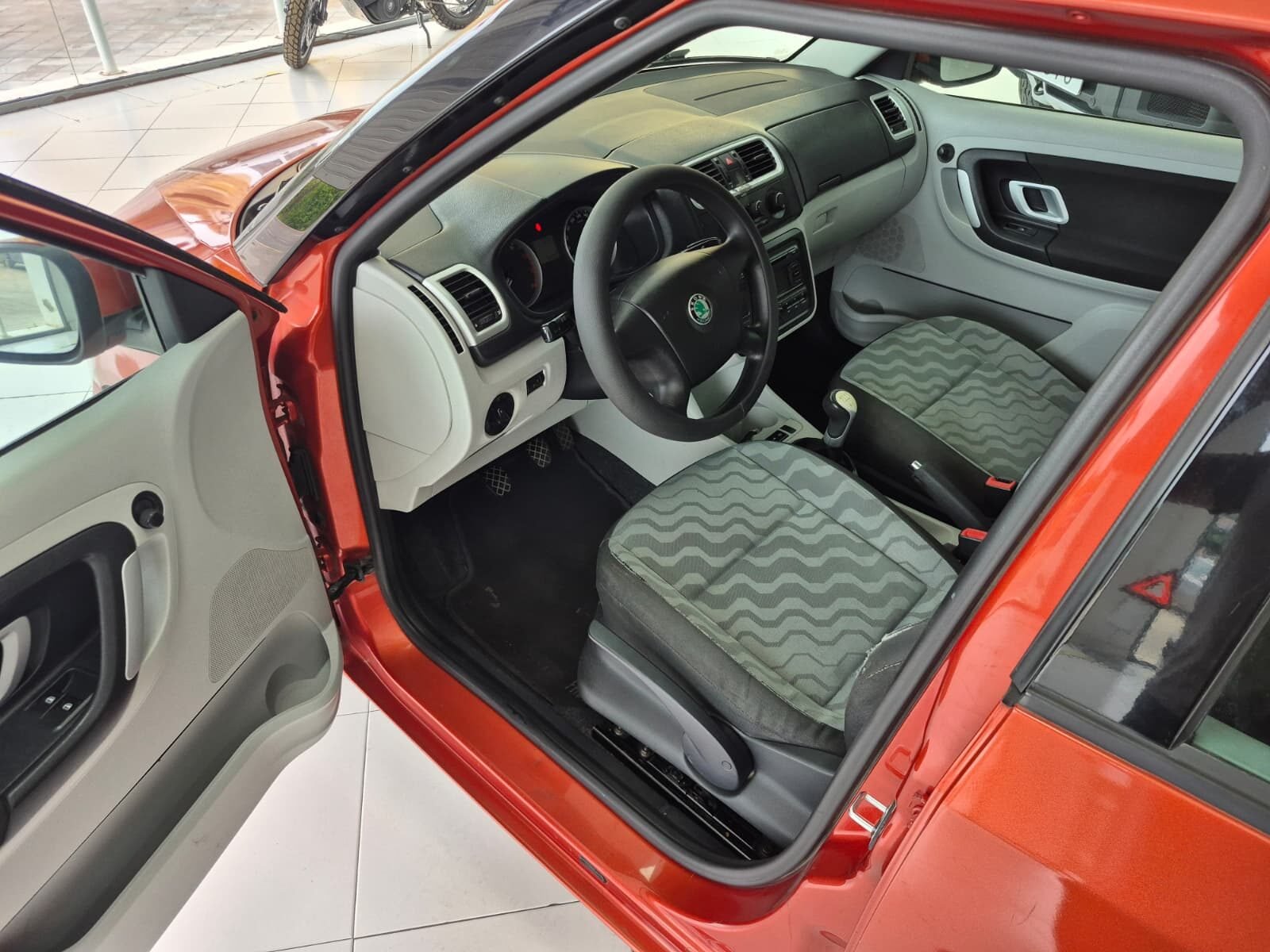 SKODA 1.2 60cv YOUNG