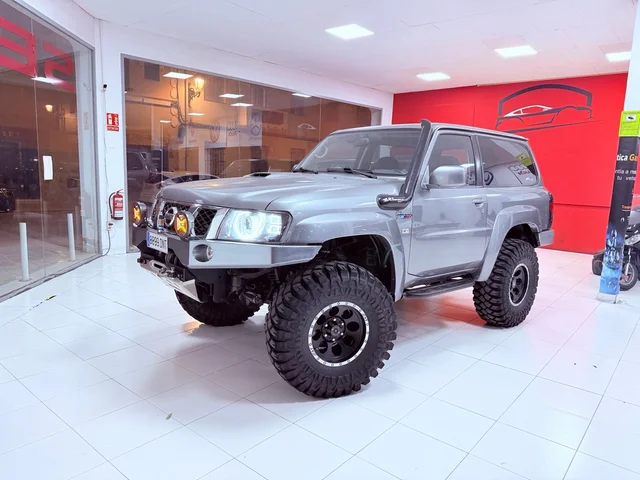 NISSAN PATROL 3.0 DI 160 elegance 3p