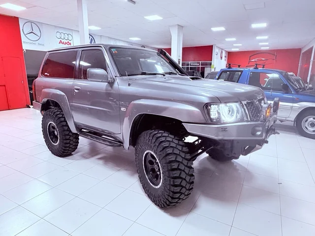 NISSAN PATROL 3.0 DI 160 elegance 3p