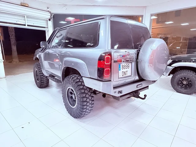 NISSAN PATROL 3.0 DI 160 elegance 3p
