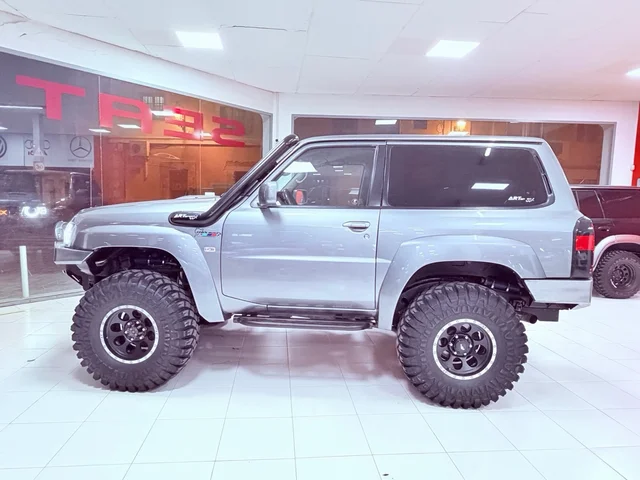NISSAN PATROL 3.0 DI 160 elegance 3p