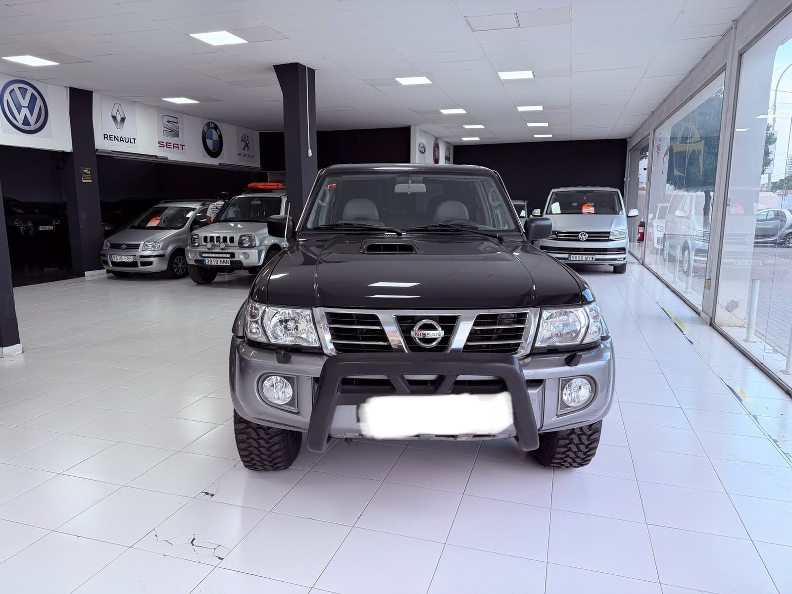 NISSAN 3.0 DI 158 luxury