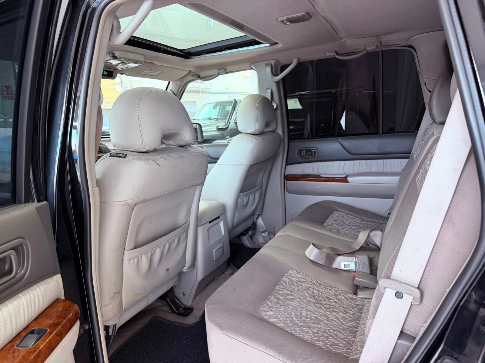 NISSAN 3.0 DI 158 luxury